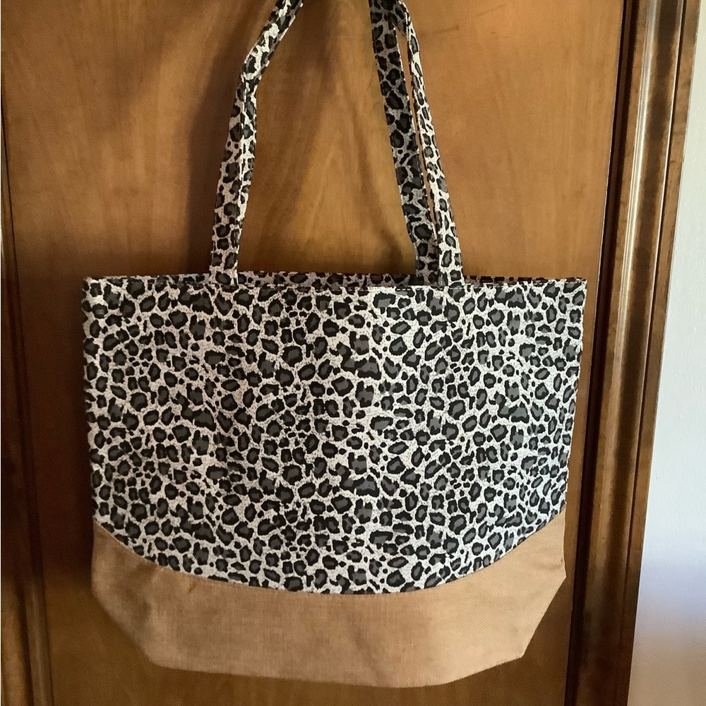 Large tote
